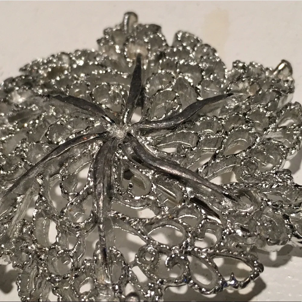 Vintage Gerry's Silver Tone Flower Brooch